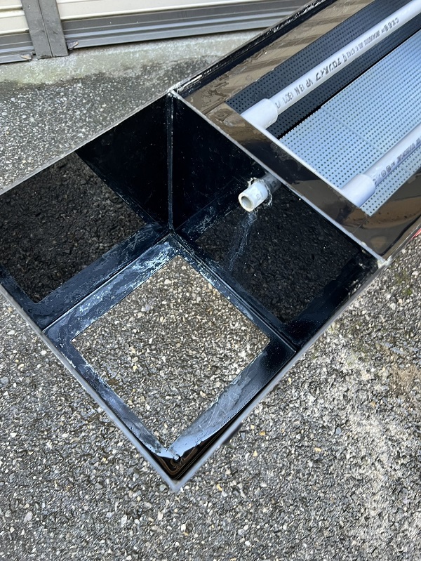 画像: 1800水槽用上部式濾過槽